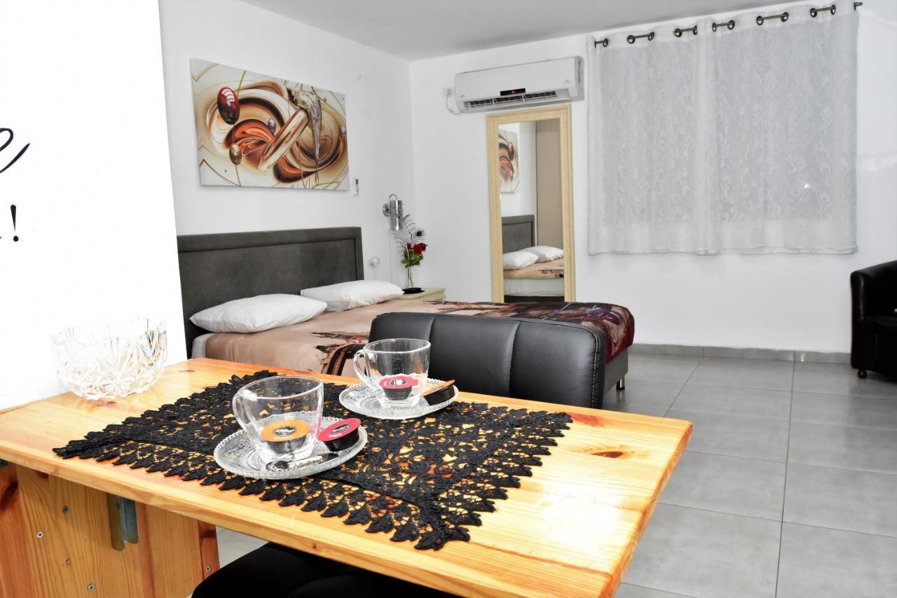 Sweet Dreams Apartment Tiberias Exterior photo