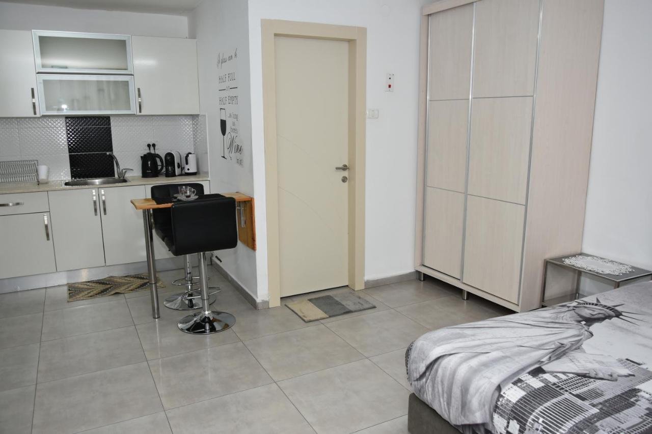 Sweet Dreams Apartment Tiberias Exterior photo