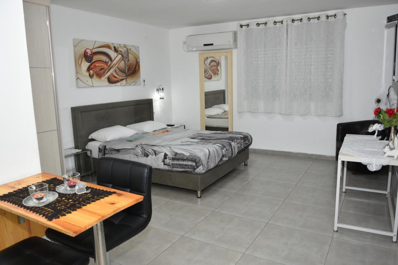 Sweet Dreams Apartment Tiberias Exterior photo